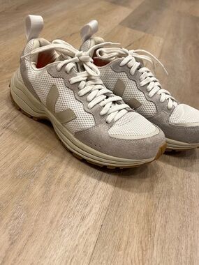 Neutral Beige Lightweight Mesh Sneakers